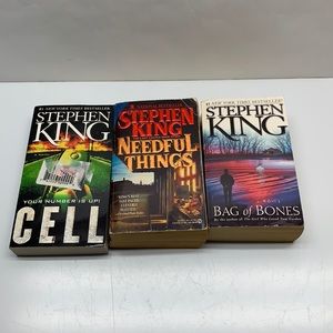 Set 3 Stephen King paperback books Cell bag bones